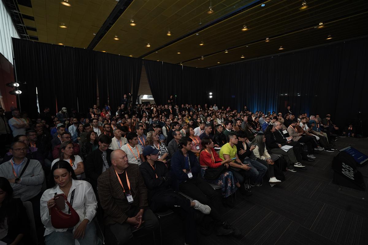Audiencia llena en evento Trading Road